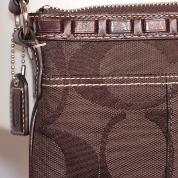 Coach E06-10266 brown sling bag w/ suede, snake skin and patent accents on front - Picture 4 of 15